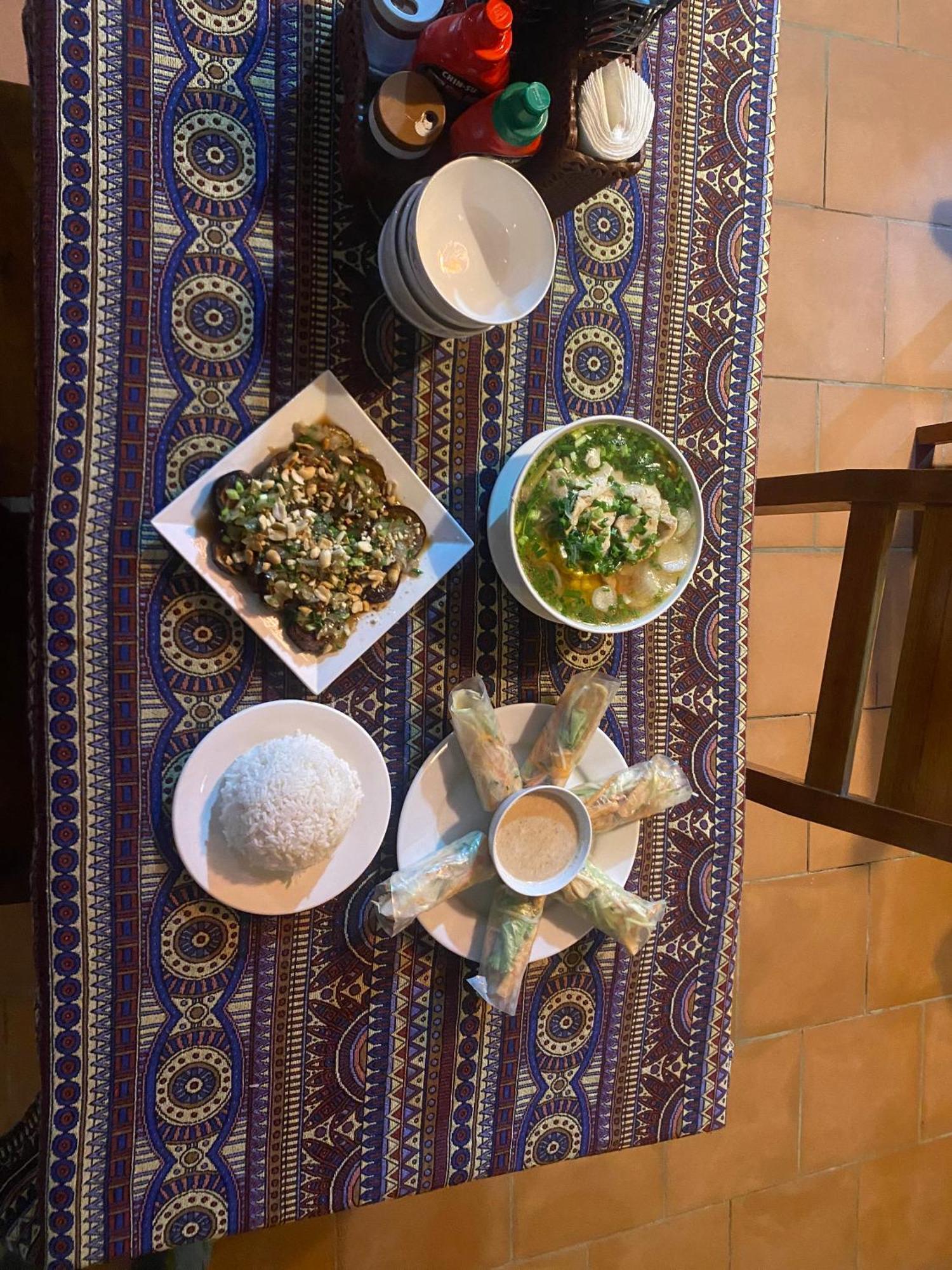 Tutu'S Homestay Phong Nha Esterno foto