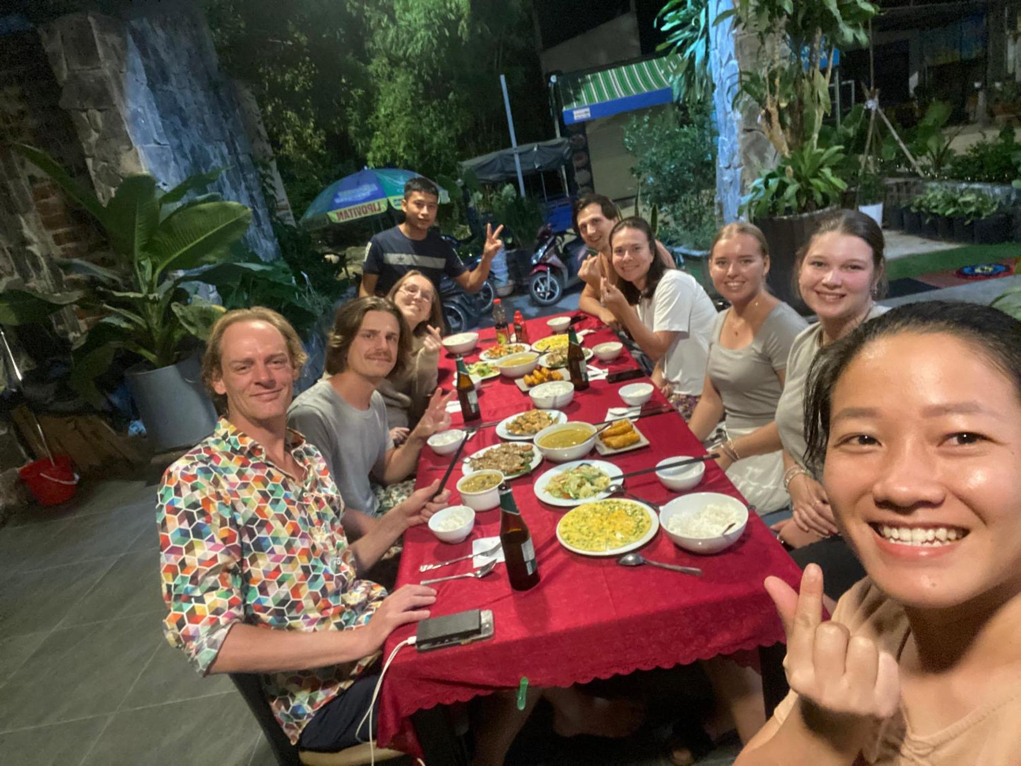 Tutu'S Homestay Phong Nha Esterno foto