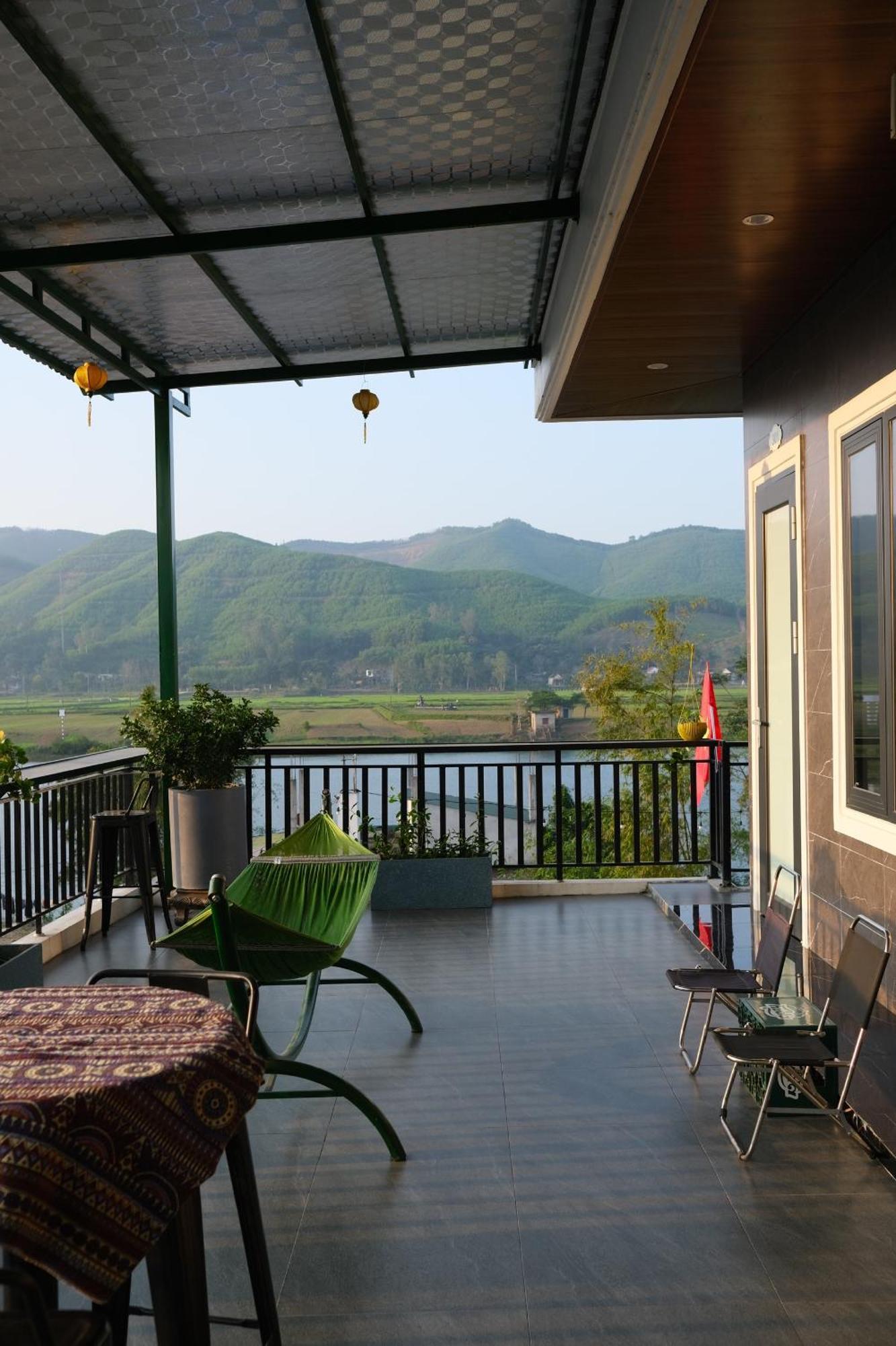 Tutu'S Homestay Phong Nha Esterno foto