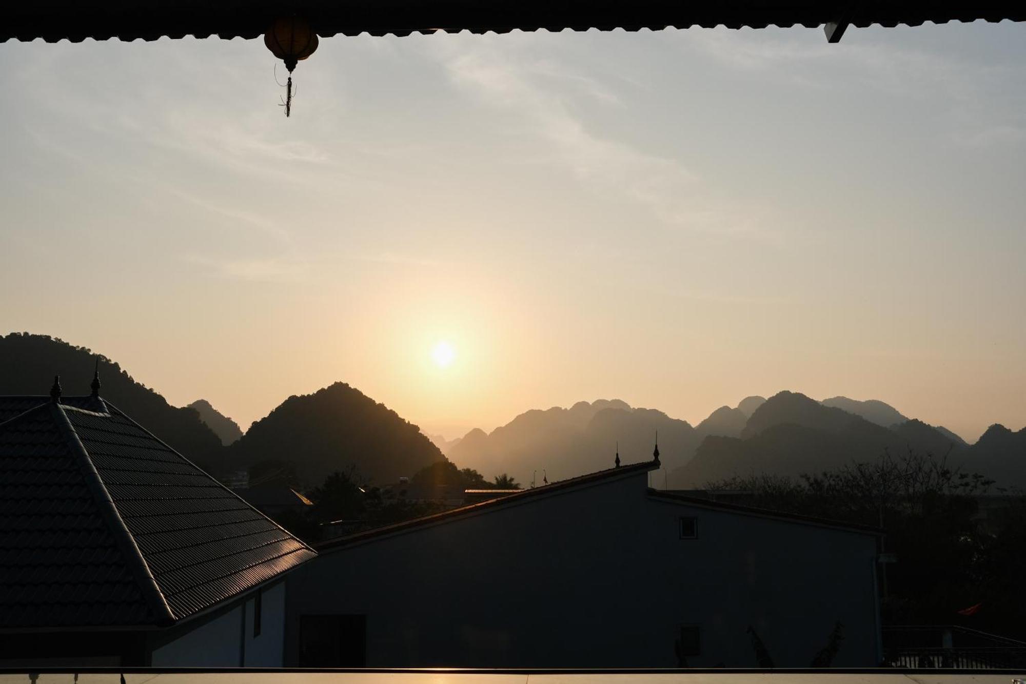 Tutu'S Homestay Phong Nha Esterno foto