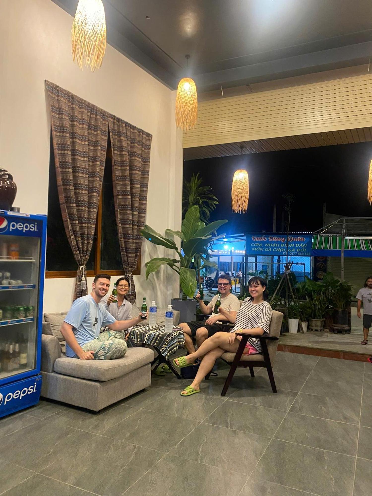 Tutu'S Homestay Phong Nha Esterno foto